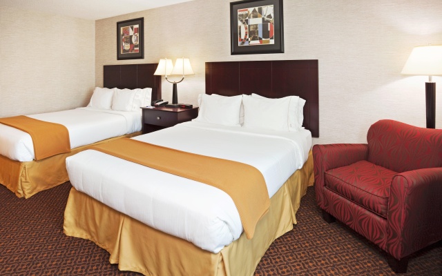 photo 4 of Holiday Inn Express & Suites Carrollton by IHG