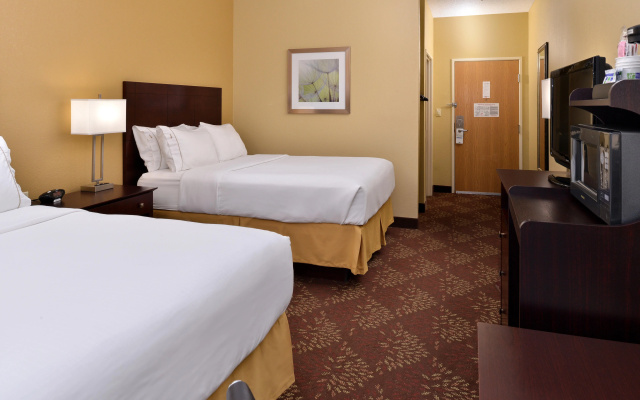 photo 4 of Comfort Inn & Suites Sharonville - Cincinnati North