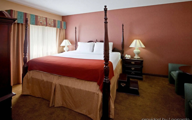 photo 5 of Comfort Inn & Suites Sharonville - Cincinnati North