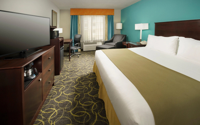 photo 2 of Holiday Inn Express & Suites DFW - Grapevine by IHG