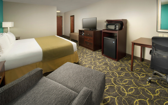 photo 4 of Holiday Inn Express & Suites DFW - Grapevine by IHG