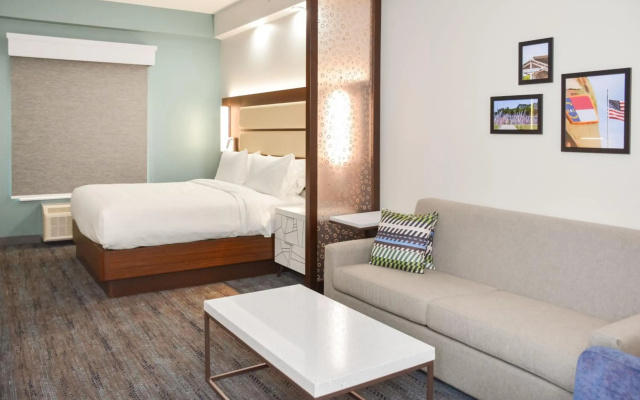 photo 4 of Four Points by Sheraton Fayetteville Fort Bragg