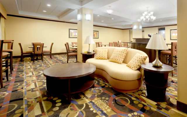 photo 2 of Holiday Inn Express & Suites Georgetown by IHG