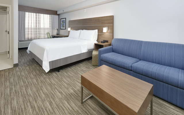 photo 4 of Holiday Inn Express & Suites Irving Conv Ctr - Las Colinas by IHG