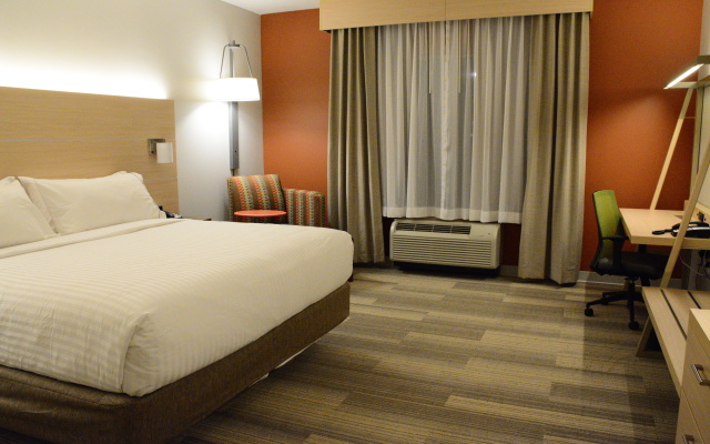 photo 5 of Holiday Inn Express & Suites Lexington Park-California by IHG