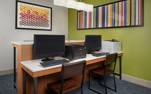 photo 3 of Holiday Inn Express & Suites Oxford by IHG