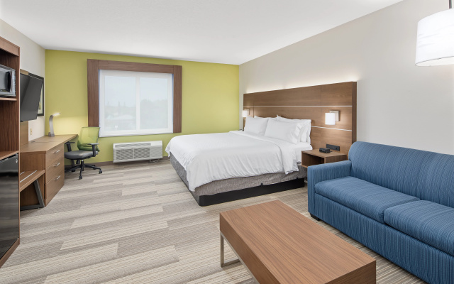 photo 4 of Holiday Inn Express & Suites Palm Bay, an IHG Hotel