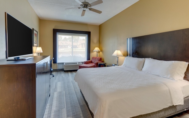 photo 4 of Holiday Inn Express & Suites Richmond by IHG