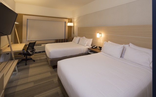photo 2 of Holiday Inn Express & Suites Rochester Hill - Detroit Area by IHG