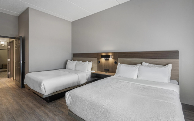 photo 4 of Best Western Plus Savannah Gateway