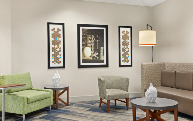 photo 3 of Holiday Inn Express & Suites Akron Regional Airport Area by IHG