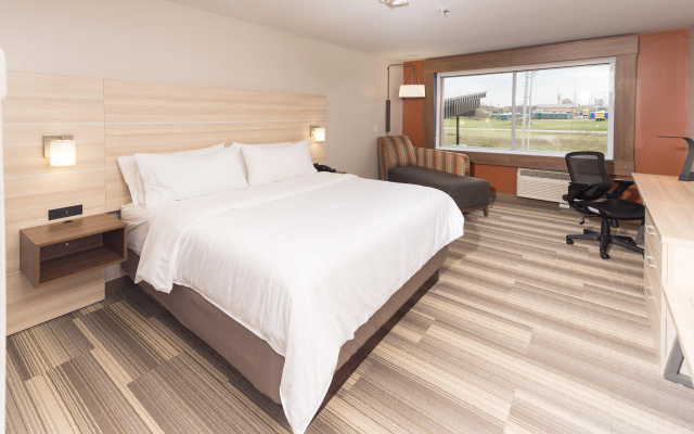 photo 4 of Holiday Inn Express & Suites Auburn by IHG