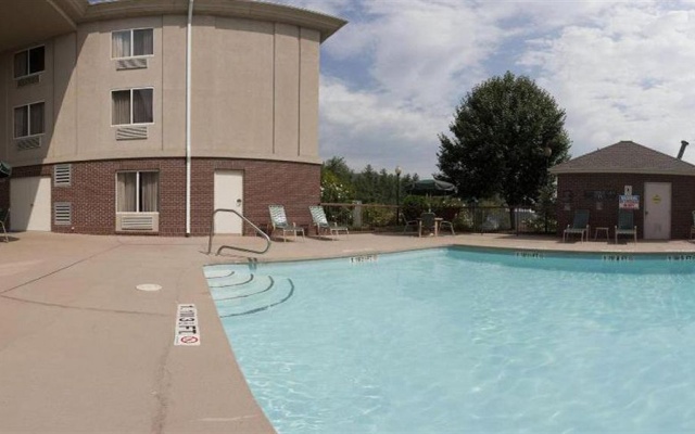 photo 5 of Holiday Inn Express & Suites Brevard