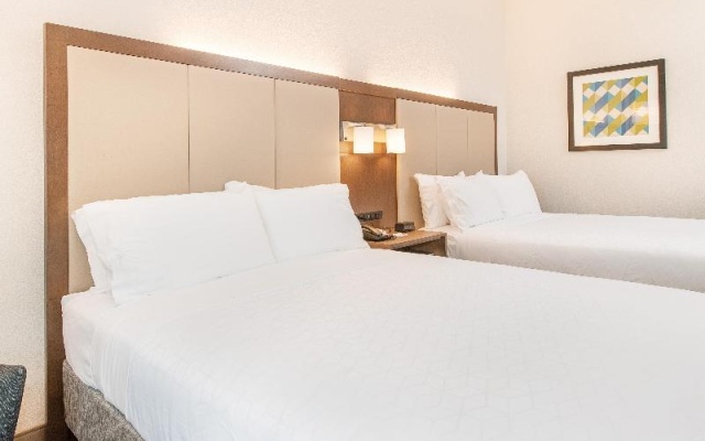 photo 2 of Holiday Inn Express ColumbiaI26 Harbison Blvd