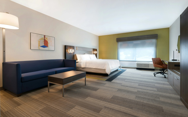 photo 3 of Holiday Inn Express & Suites Glendale Downtown by IHG