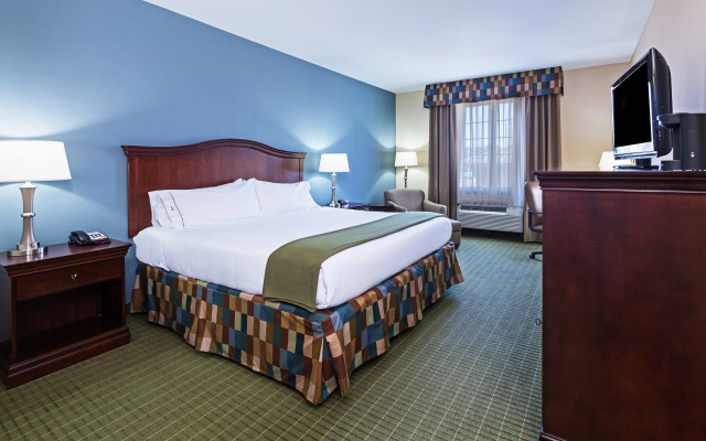 photo 4 of Holiday Inn Express and Suites Henderson by IHG