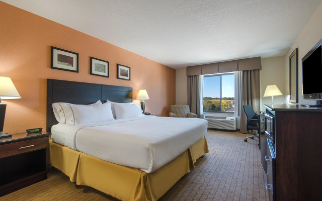 photo 3 of Holiday Inn Express & Suites Lafayette East by IHG