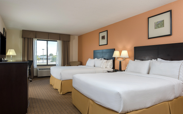 photo 5 of Holiday Inn Express & Suites Lafayette East by IHG