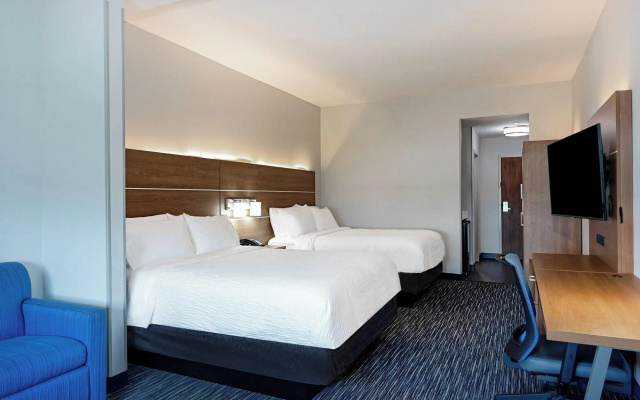 photo 3 of Holiday Inn Express and Suites Miramar by IHG