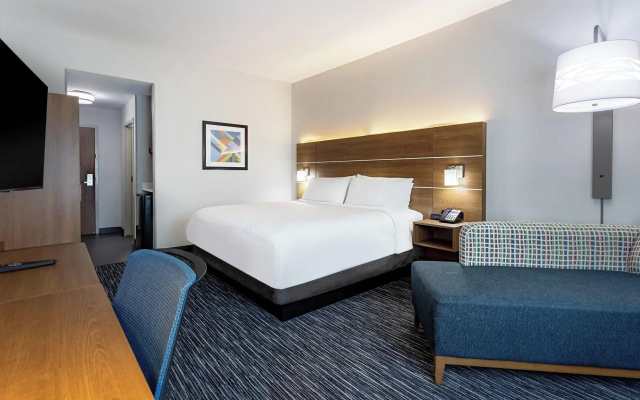 photo 4 of Holiday Inn Express and Suites Miramar by IHG