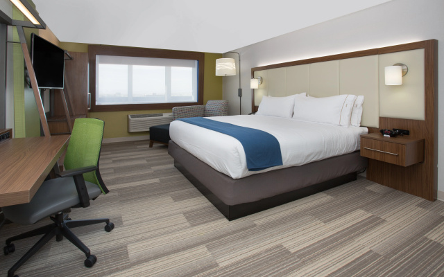 photo 3 of Holiday Inn Express & Suites San Jose Airport by IHG