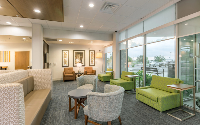 photo 3 of Holiday Inn Express and Suites San Marcos South by IHG