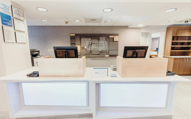 photo 4 of Holiday Inn Express Atlanta NE I-85 Clairmont by IHG