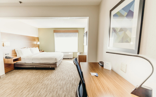 photo 5 of Holiday Inn Express Atlanta NE I-85 Clairmont by IHG