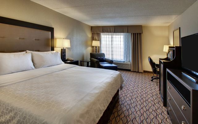 photo 4 of Holiday Inn Express Baltimore-BWI Airport West by IHG