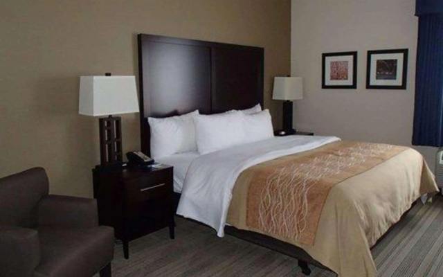 photo 5 of Comfort Inn Blairsville Butternut Creek