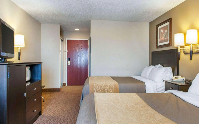 photo 5 of Comfort Inn Near Ouabache State Park