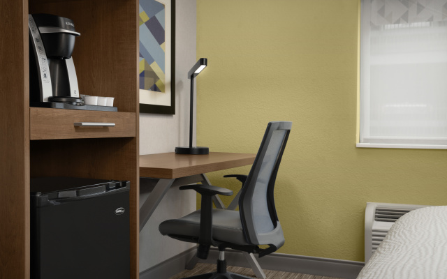 photo 4 of Holiday Inn Express Boston - Saugus by IHG