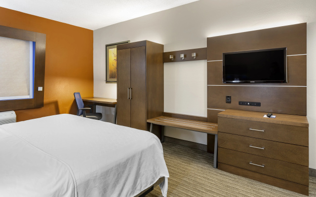 photo 5 of Holiday Inn Express Branson-Green Mountain Drive by IHG