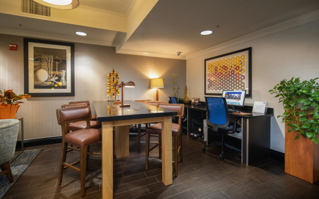photo 2 of Holiday Inn Express Castro Valley - I-580 by IHG