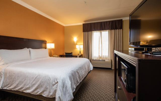 photo 4 of Holiday Inn Express Castro Valley - I-580 by IHG