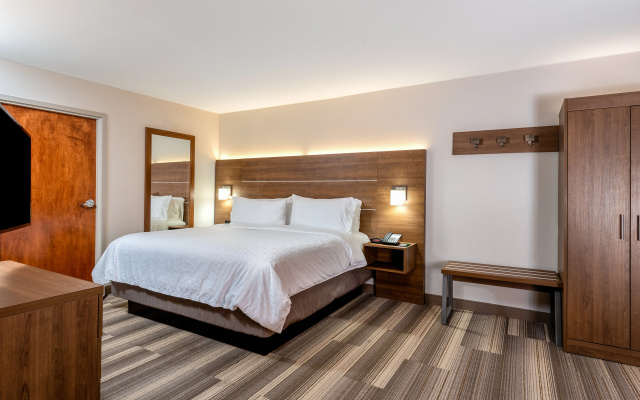 photo 4 of Holiday Inn Express Chapel Hill by IHG