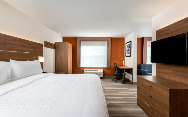 photo 5 of Holiday Inn Express Chapel Hill by IHG