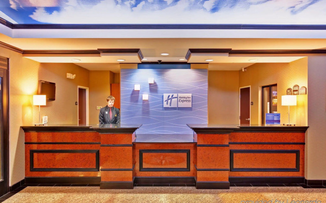 photo 2 of Holiday Inn Express Clinton by IHG