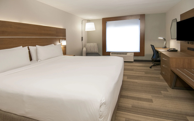 photo 5 of Holiday Inn Express & Suites Plano West - Frisco by IHG