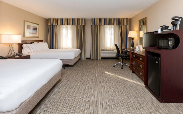 photo 2 of Holiday Inn Express Des Moines