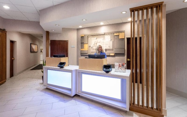 photo 5 of Holiday Inn Express Downtown Convention Center