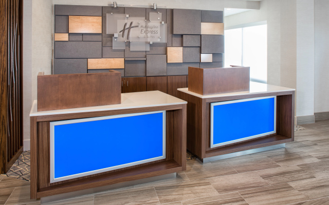 photo 5 of Holiday Inn Express & Suites East Peoria - Riverfront by IHG