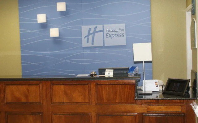 photo 5 of Holiday Inn Express Fayetteville GA