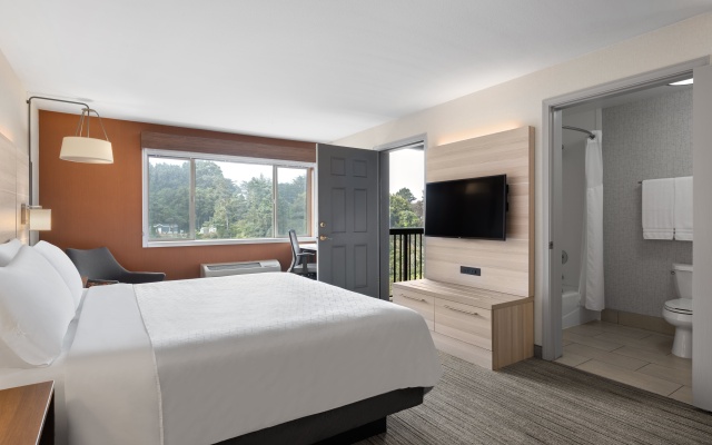 photo 3 of Holiday Inn Express Ft Bragg by IHG