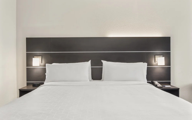 photo 5 of Holiday Inn Express & Suites Hardeeville - Hilton Head by IHG