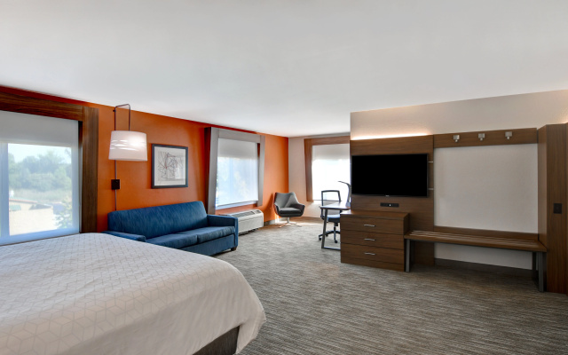 photo 3 of Holiday Inn Express Hotel & Suites Anderson-I-85 by IHG