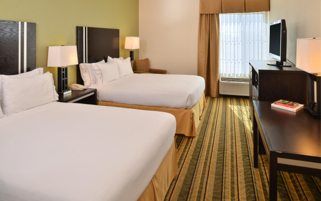 photo 4 of Holiday Inn Express Hotel & Suites Berkeley by IHG
