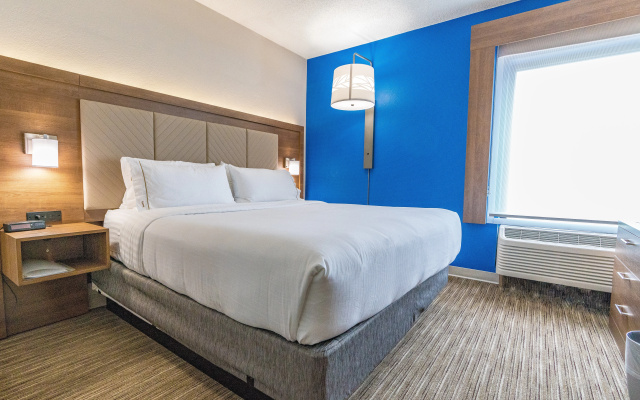photo 5 of Holiday Inn Express & Suites Nashville - Brentwood I-65 by IHG