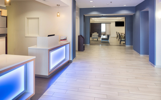photo 3 of Holiday Inn Express Hotel & Suites Burlington by IHG