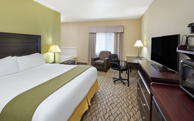 photo 5 of Holiday Inn Express & Suites Chicago-Libertyville by IHG